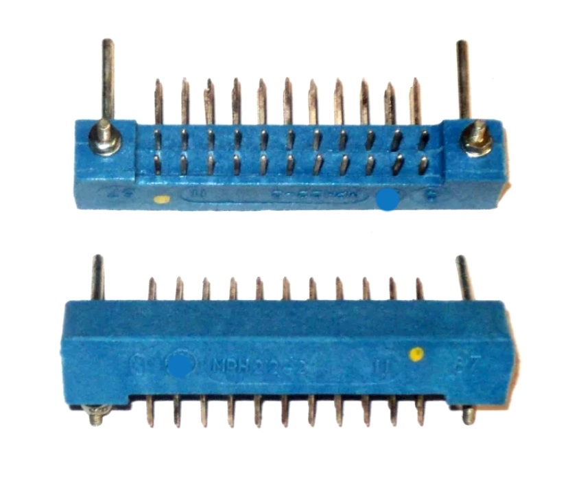 МРН22-2 Вилка пластмасса Айнур, фото