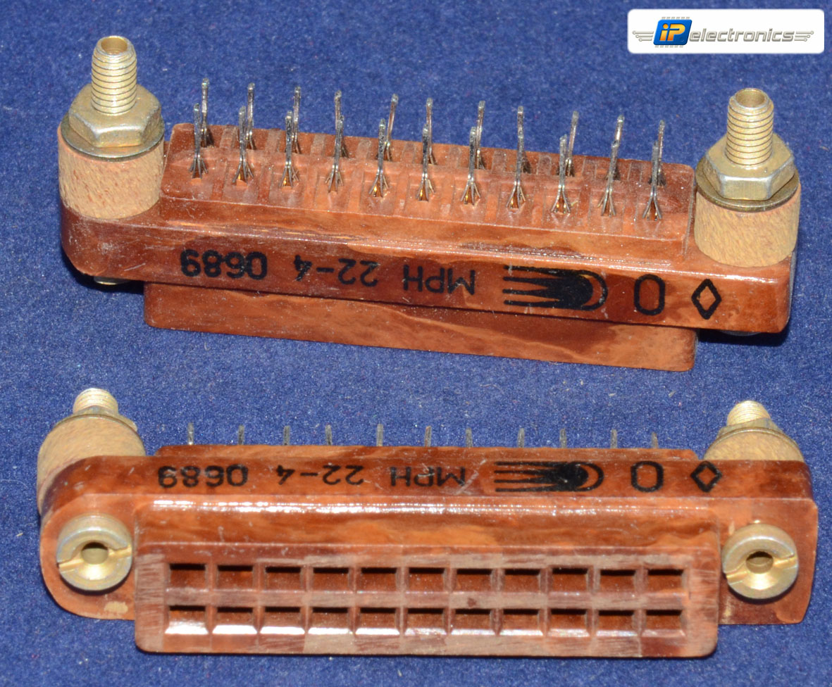 МРН22-4 Розетка карболитовый корпус, "5", фото