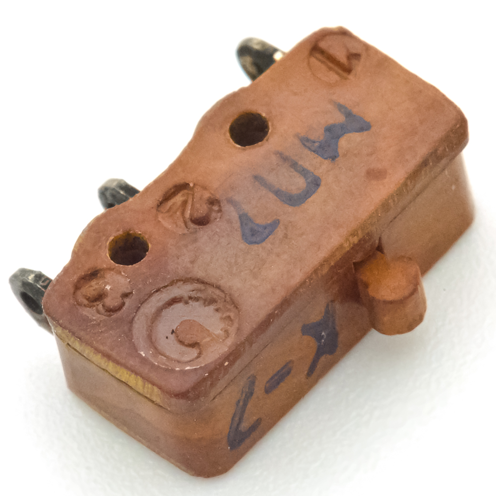 МП7 под пайку кнопка 0,5A(Ампер) 30VDC(Вольт) 220VAC(Вольт) Микропереключатель,, фото