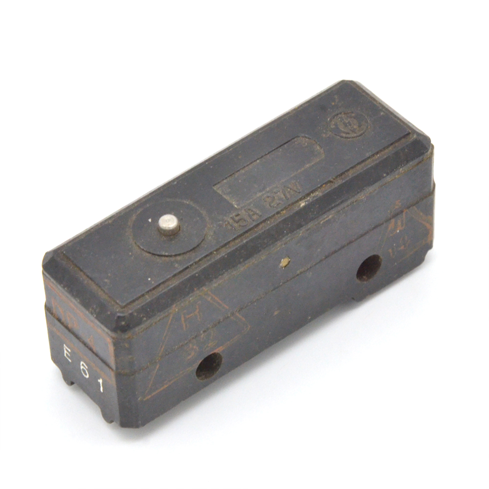 ВК1-140 (А801) под пайку кнопка 15А(Ампер) 27VDC(Вольт) 8A(Ампер) 220VAC(Вольт) Микропереключатель, фото