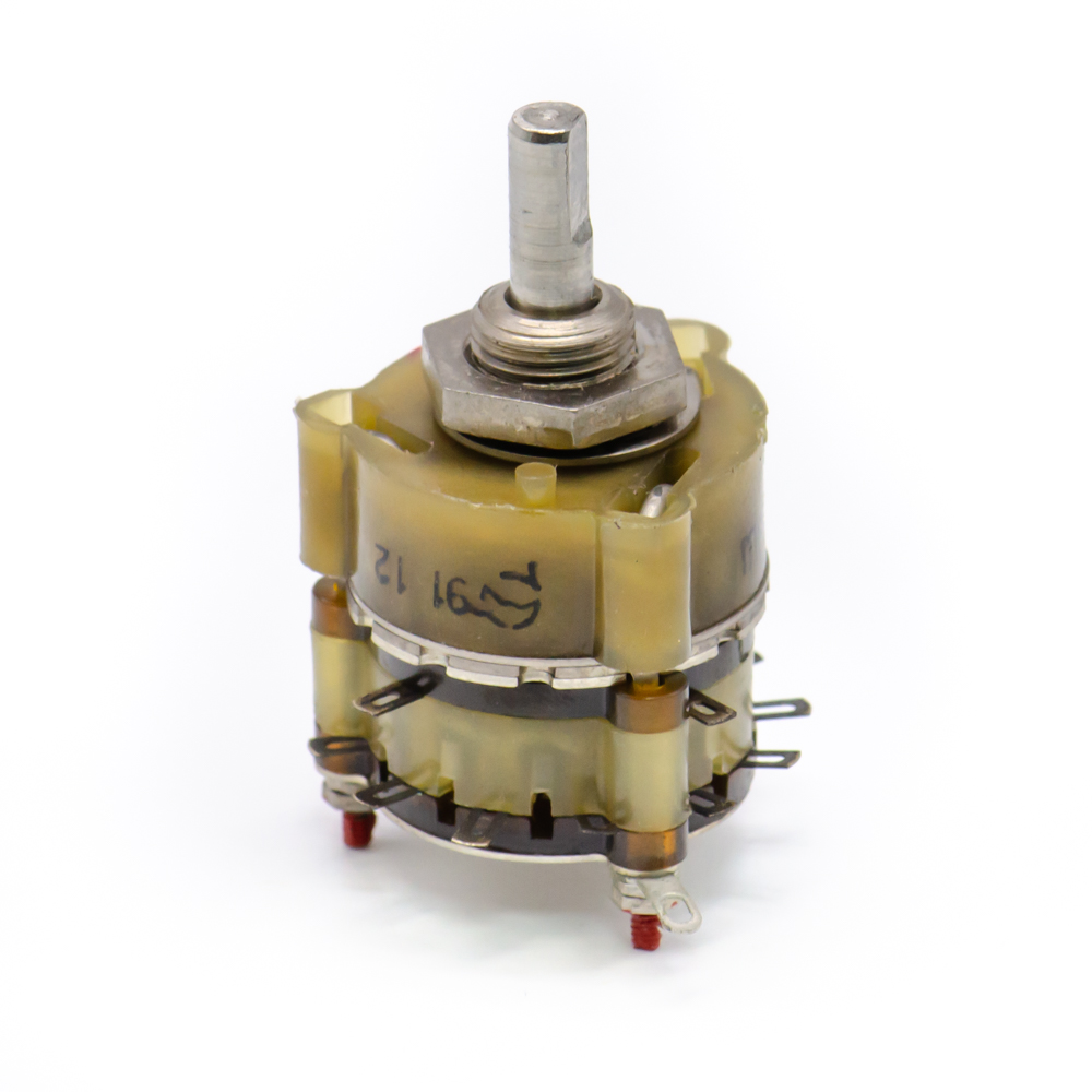 ПГ39Ш-46В 3 положения 4 направления 0,5A(Ампер) 127V(Вольт) вал ВС-3 (сплошной с прямой лыской) Переключатель галетный, АГ0.360.033ТУ , фото