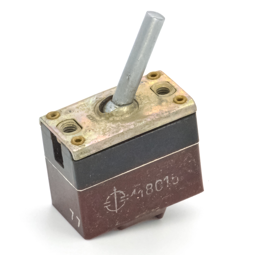 ВГ-15К-2C off-on, 15A(Ампер) 27V(Вольт) Тумблер однополюсный, винт, 7Ш0.360.000ТУ., фото