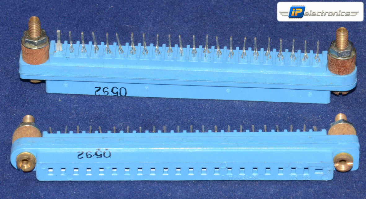 МРН22-3 Розетка пластмассовый корпус, 1992г, фото