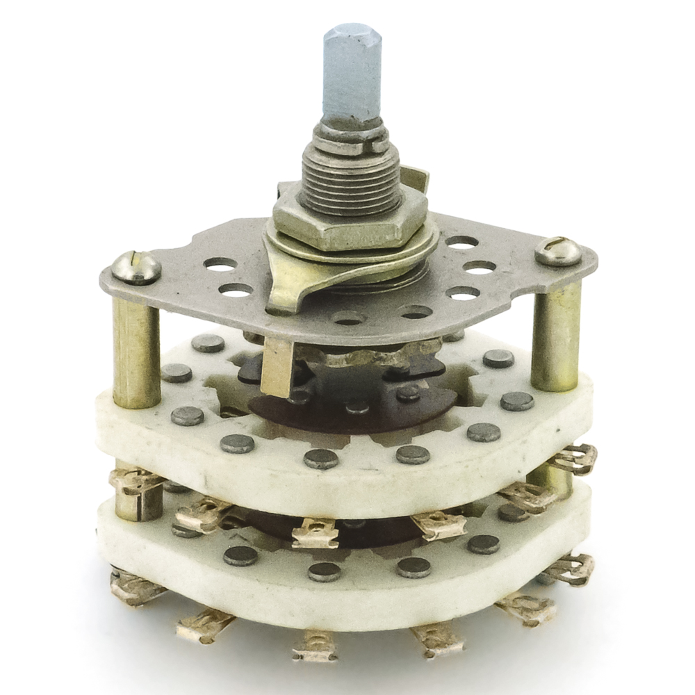 ПГК-4П4Н-К8 4 положения 4 направления 3A(Ампер) 350V(Вольт) вал ВС-3 (сплошной с прямой лыской) Переключатель галетный, АГ0.360.204ТУ , фото