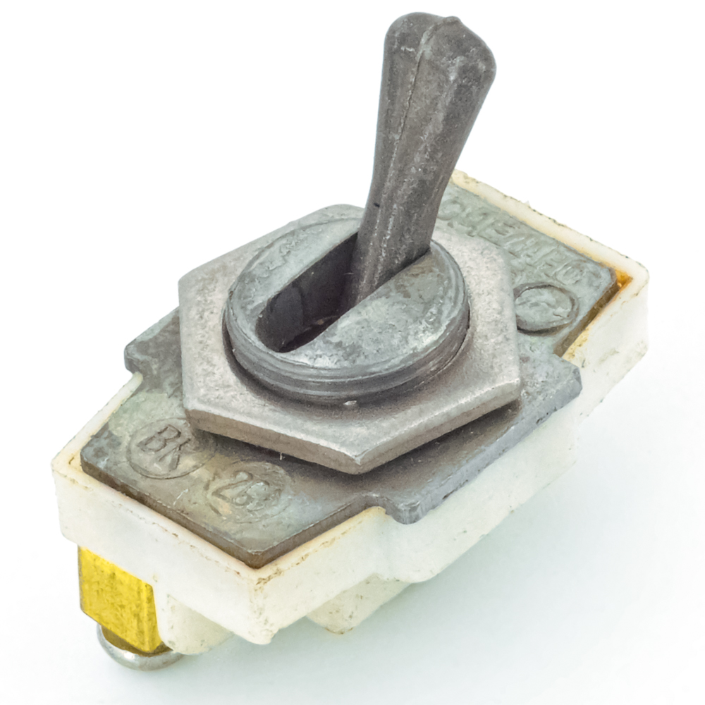 ВК26А2(П20-А2) on-off, 2A(Ампер) 12V(Вольт) Тумблер однополюсный, винт, фото