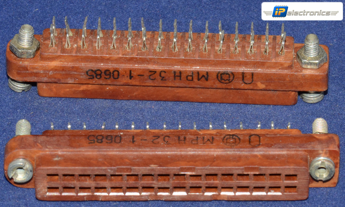 МРН32-1 Розетка карболитовый корпус, 1985г, фото