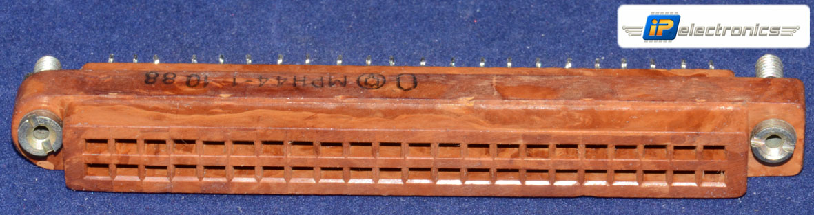 МРН44-1 Розетка карболитовый корпус, "1", фото